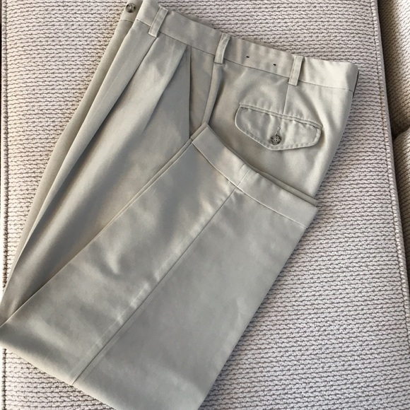 Like new Men’s slacks, 34/30, tan - Picture 1 of 4